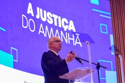 Fachin defende responsabilidade de plataformas digitais