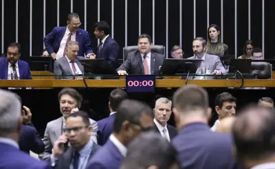 Governo e Congresso abusam em ano eleitoral com medidas clientelistas