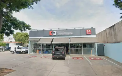 Homem rouba farmácia em Bauru e leva R$ 14 mil em canetas emagrecedoras