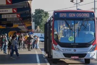 Idoso morre após queda ao descer de ônibus em Campo Grande