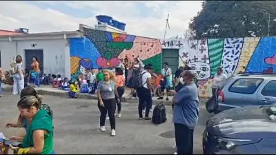Incêndio ao lado de escola leva 200 alunos a evacuação em BH