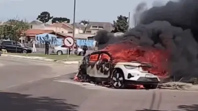 Incêndios em carros elétricos são mais raros, mas complexos