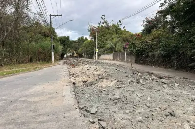 Interdição na Avenida Malek Assad em Jacareí para obras de asfalto