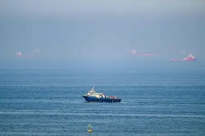 Irã e Omã negociam gestão conjunta do Estreito de Ormuz