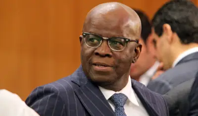 Joaquim Barbosa cria perfis em redes sociais e estuda candidatura