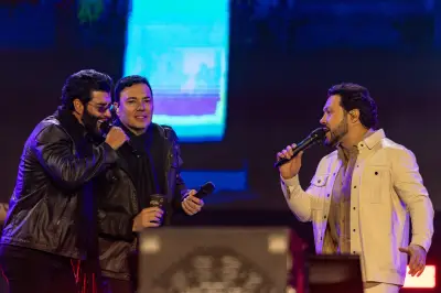 João Bosco e Vinícius recebem Gusttavo Lima e palco pega fogo em Americana