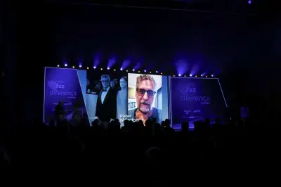 Kleber Mendonça Filho e Wagner Moura celebram Prêmio Faz Diferença 2025