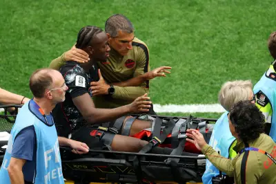 Koné sofre fraturas na fíbula e tíbia e está fora da Copa