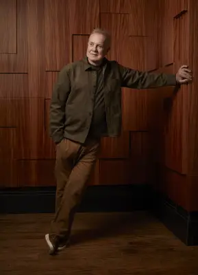 Luiz Fernando Guimarães celebra 50 anos de carreira e critica hate nas redes