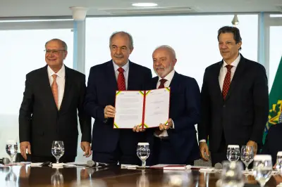 Mercadante defende urgência da MP Brasil Soberano 2 após tarifaço dos EUA