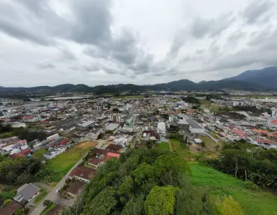 Motorista receberá R$ 5 mil após exame toxicológico falso positivo em Guaramirim