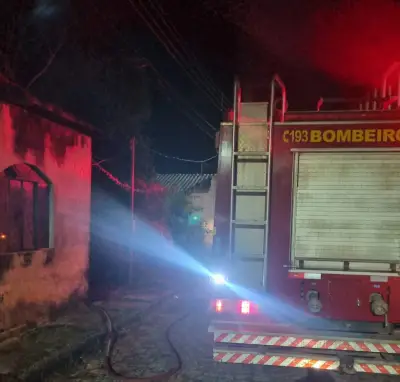 Mulher denuncia ex-companheiro por atear fogo em casa em Formiga