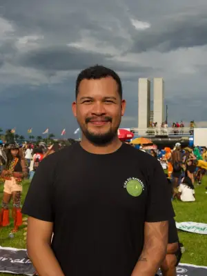 Pesquisador indígena Mairu Karajá morre aos 30 anos na França