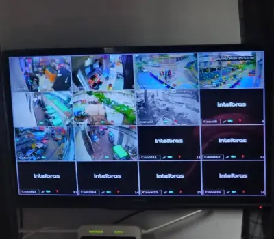 Polícia prende 'família do crime' do TCP em Cabo Frio com central de monitoramento