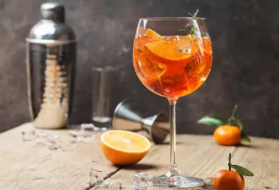 Por que o Aperol Spritz conquistou o Brasil? Veja 4 motivos