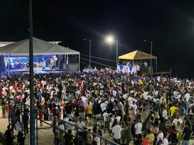 Porto Walter comemora 34 anos com show e desfile cívico