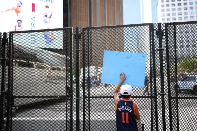 Presença de Trump no jogo 3 da NBA isola Madison Square Garden