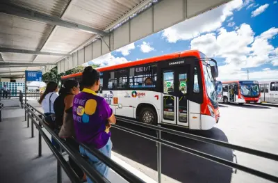 Projeto que proíbe som alto sem fone em ônibus de Maceió avança na Câmara