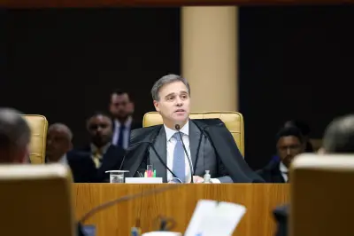 PT e PL lideram ações de remoção de conteúdo no TSE e antecipam 2026