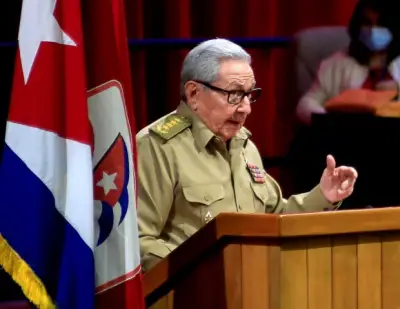 Raúl Castro aprova reformas econômicas em Cuba para enfrentar crise