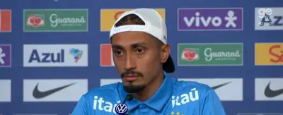 Raphinha admite que pode render mais pela seleção e busca evolução com Ancelotti
