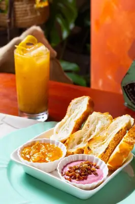 Receita de Creme de Amendoim com Beterraba e Missô