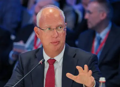 Rússia e EUA mantêm diálogo econômico apesar de pausa na paz na Ucrânia