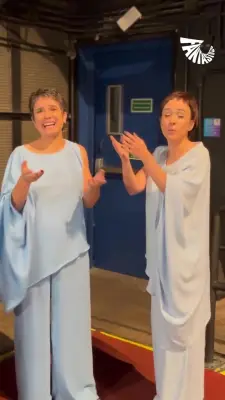 Sandra Annenberg ri sem parar ao encontrar imitadora Tata Werneck no Fantástico