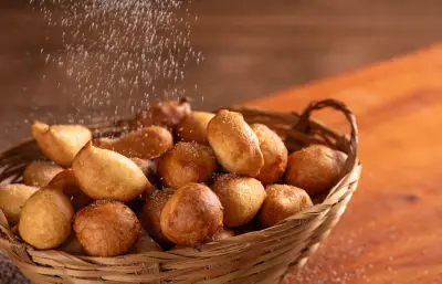 Segredo da finalização do bolinho de chuva: aprenda com chef