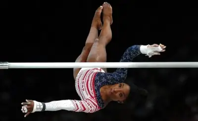 Simone Biles revela emergência médica 'assustadora' e quase morte