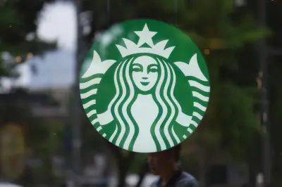 Starbucks na Coreia do Sul fecha lojas para treinamento após polêmica