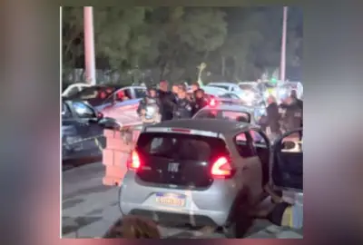 Três jovens mortos a tiros em frente a condomínio no Recreio