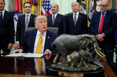 Trump afirma que Estreito de Ormuz está 'totalmente aberto'