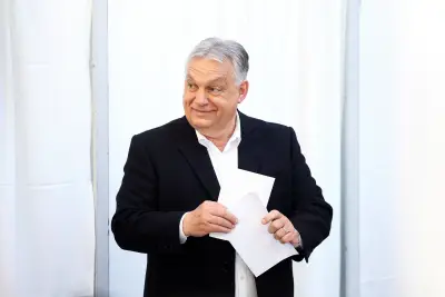 Viktor Orbán é reeleito líder do partido Fidesz na Hungria