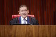 A 100 dias do 1º turno, TSE já tem 135 ações por propaganda antecipada