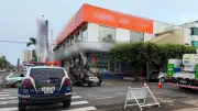 Acidente derruba poste e apaga semáforos na Avenida Bady Bassitt em Rio Preto
