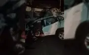 Acidente entre dois carros e caminhão mata um em Cabrália Paulista