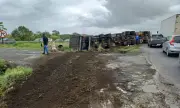 Acidentes com carretas congestionam BR-324 em Terra Nova e Candeias