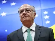 Alckmin critica 'manicômio tributário' e defende reforma de Lula
