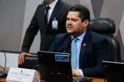 Alcolumbre nega propina de R$ 30 milhões e critica Veja