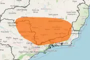 Alerta de perigo para tempestades no Vale do Paraíba e SP