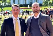 Aliados de Flávio criticam falas de Eduardo sobre Pix e Zelle