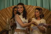 Ana Maria Surpreende ao Participar de Desfile em A Nobreza do Amor
