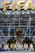 Anitta e Future brilham em abertura da Copa nos EUA com estádio vazio