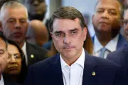 Análise das propostas de segurança de Flávio Bolsonaro: méritos e obstáculos