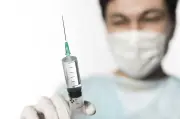 Anvisa aprova novo medicamento para câncer de bexiga; entenda como funciona