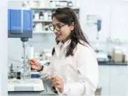 Anvisa reforça regras para regularização de alisantes capilares