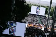 Apple revela Siri AI com inteligência artificial e busca se destacar na corrida tecnológica