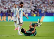 Argélia reclama de arbitragem após derrota para Argentina na Copa