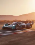 Aston Martin faz recall de Valkyrie de R$ 20 milhões por freios